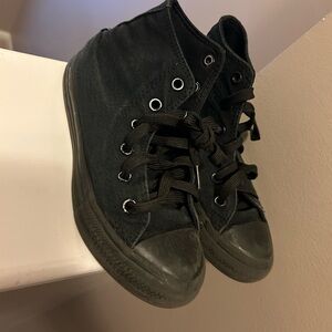 Black High-Top Kids converse